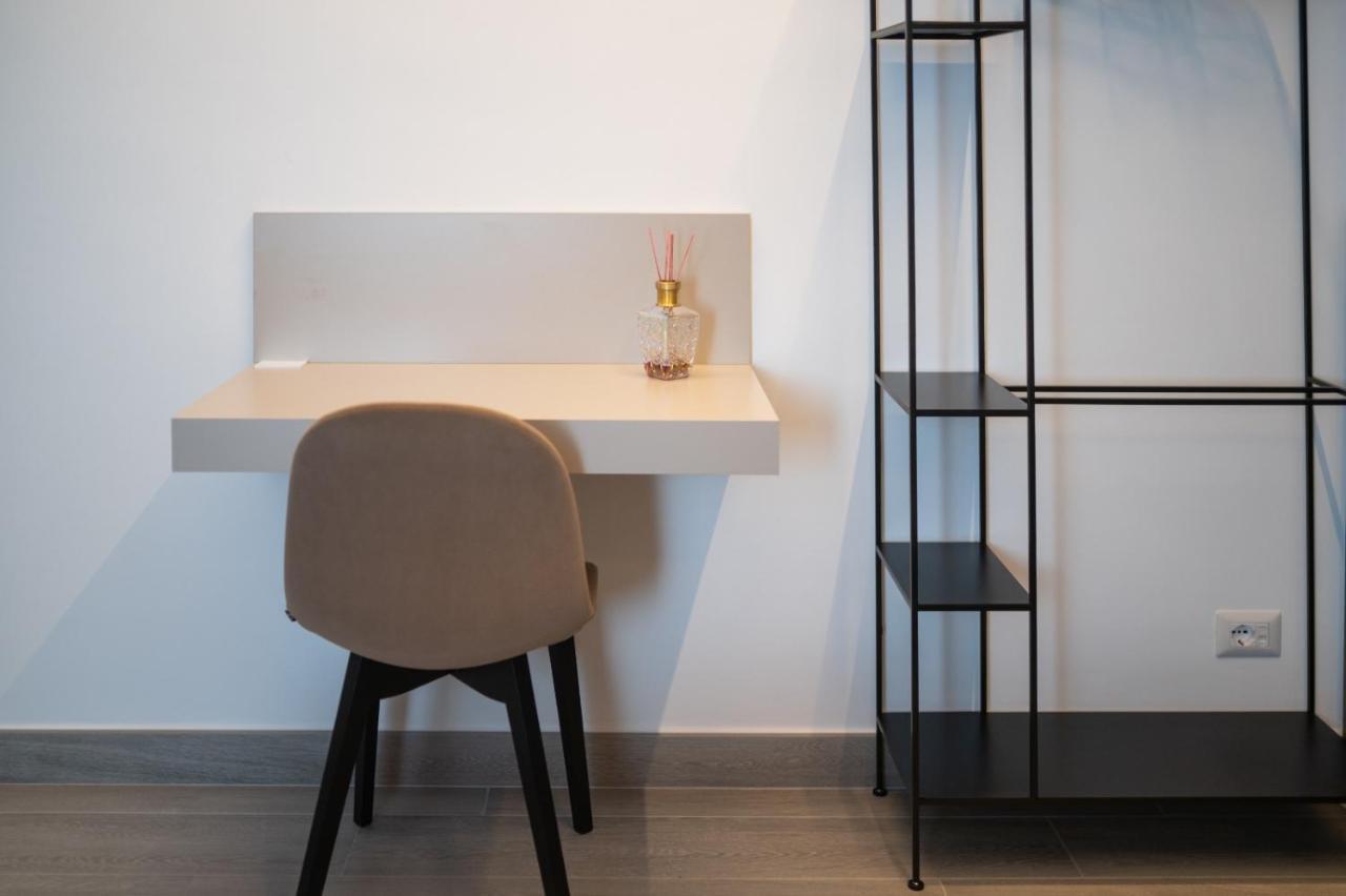 Grey House Guest House Luxury Latina Eksteriør bilde