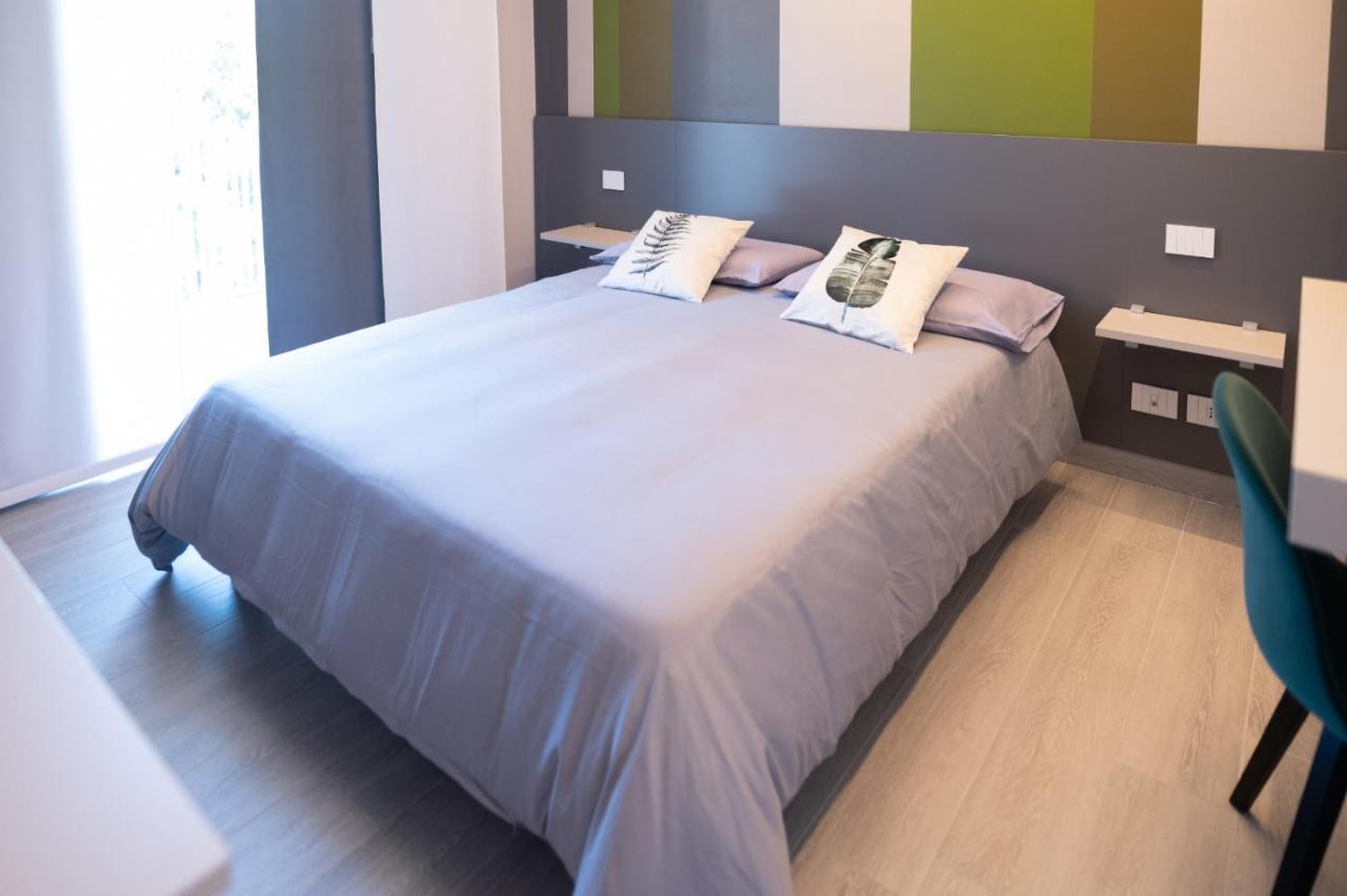 Grey House Guest House Luxury Latina Eksteriør bilde