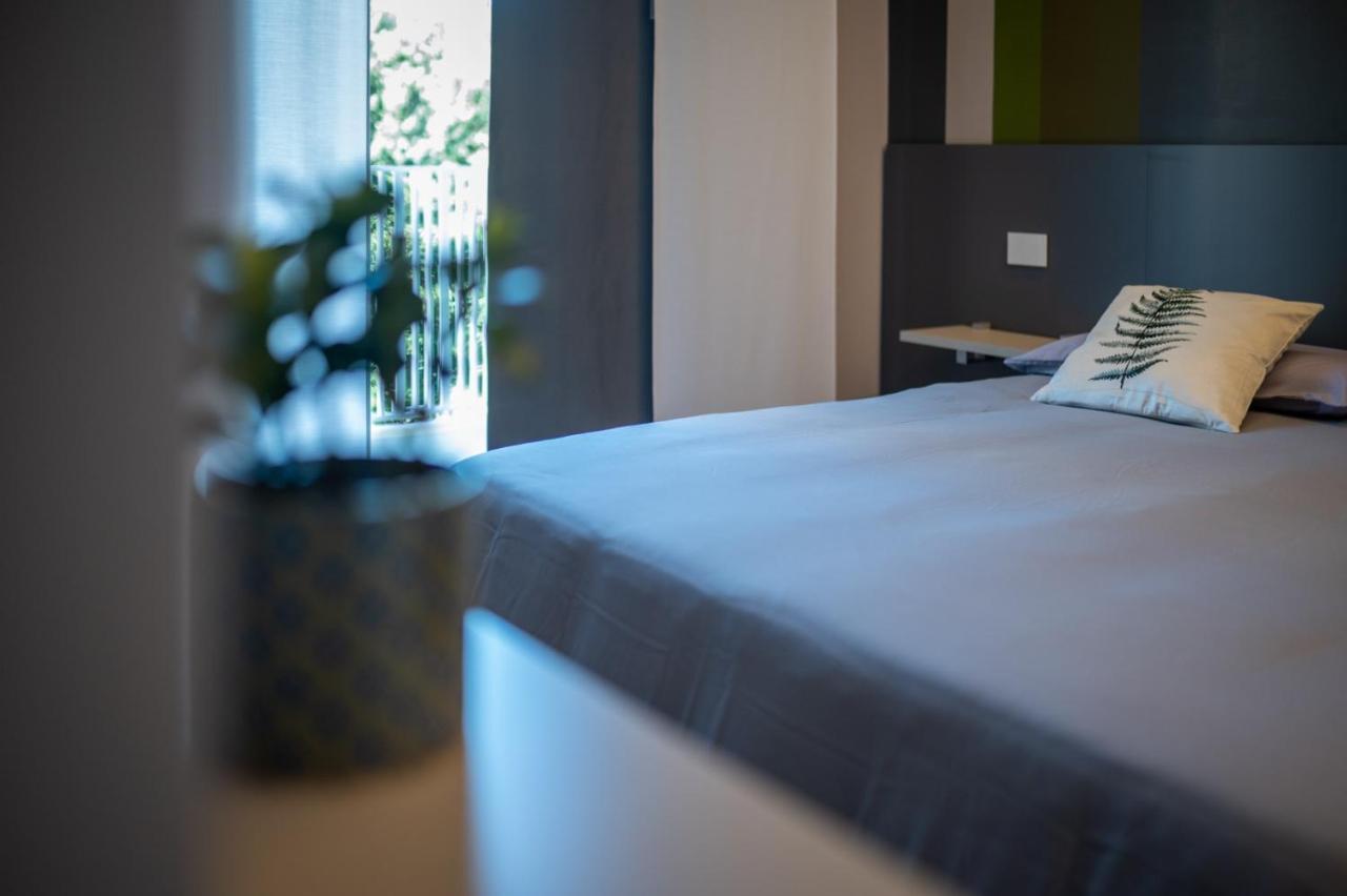 Grey House Guest House Luxury Latina Eksteriør bilde